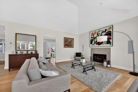 Photo 6 at 5 Purling Place, Don Mills, Toronto