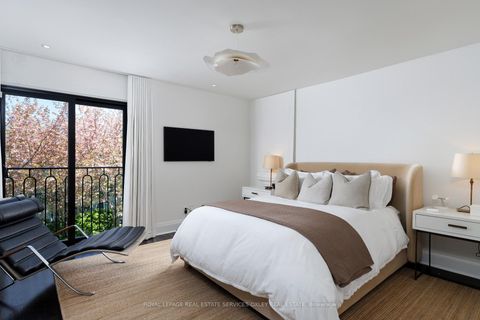 Photo 19 at 42 Rowanwood Avenue, Moore Park, Toronto