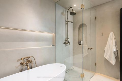 Photo 22 at 42 Rowanwood Avenue, Moore Park, Toronto