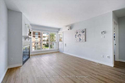 Photo 11 at 201 - 120 Bell Farm Road, Alliance, Barrie