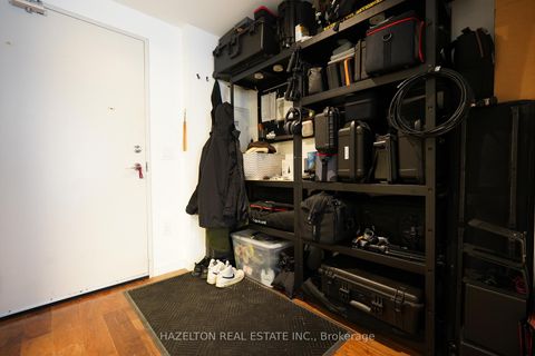 Photo 12 at 423 - 32 Trolley Crescent, Moss Park, Toronto