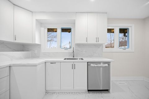 Photo 18 at 46 Flintwick Drive, Bendale, Toronto