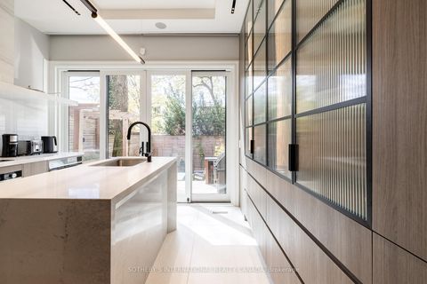 Photo 5 at 33 Tranby Avenue, Annex, Toronto