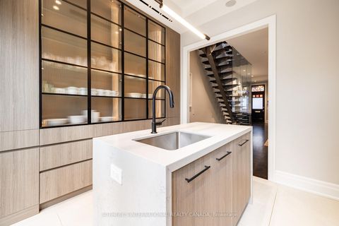Photo 21 at 33 Tranby Avenue, Annex, Toronto