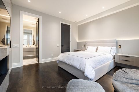 Photo 22 at 33 Tranby Avenue, Annex, Toronto