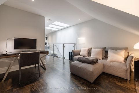 Photo 31 at 33 Tranby Avenue, Annex, Toronto