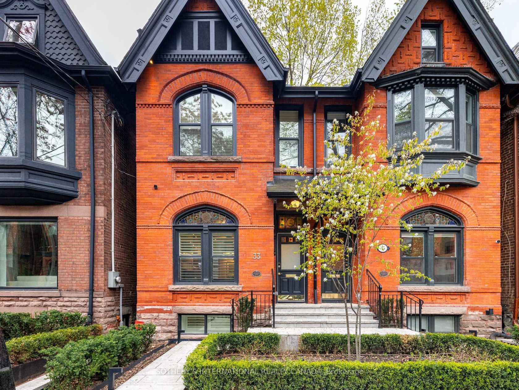 33 Tranby Avenue, Annex, Toronto photo number 2