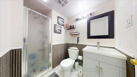 Photo 3 at 1011 - 410 Mclevin Avenue, Malvern, Toronto