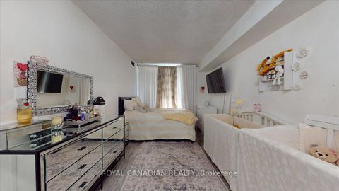 Photo 12 at 1011 - 410 Mclevin Avenue, Malvern, Toronto