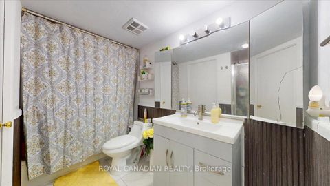 Photo 16 at 1011 - 410 Mclevin Avenue, Malvern, Toronto