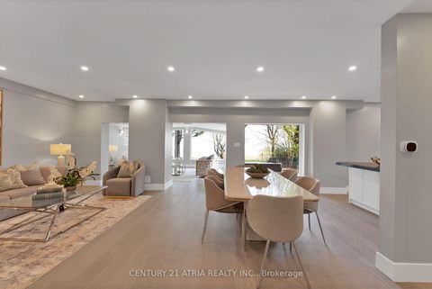 Photo 2 at 33 Bellehaven Crescent, Scarborough Village, Toronto