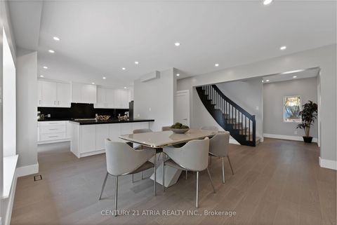 Photo 4 at 33 Bellehaven Crescent, Scarborough Village, Toronto