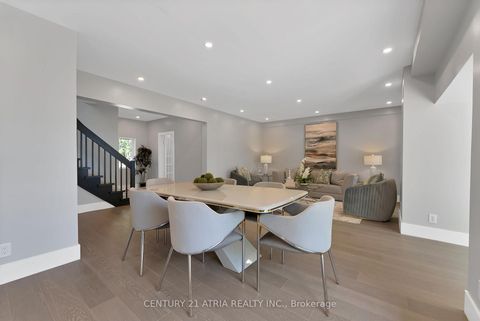 Photo 5 at 33 Bellehaven Crescent, Scarborough Village, Toronto