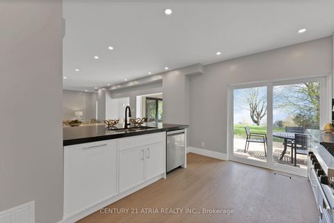 Photo 8 at 33 Bellehaven Crescent, Scarborough Village, Toronto