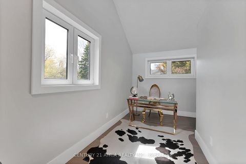 Photo 20 at 33 Bellehaven Crescent, Scarborough Village, Toronto