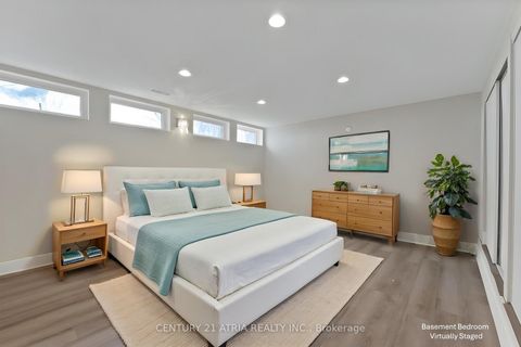 Photo 23 at 33 Bellehaven Crescent, Scarborough Village, Toronto