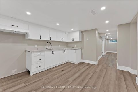 Photo 24 at 33 Bellehaven Crescent, Scarborough Village, Toronto
