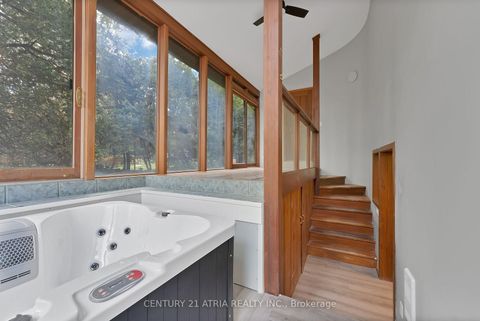 Photo 28 at 33 Bellehaven Crescent, Scarborough Village, Toronto