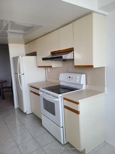 Photo 8 at 1010 - 30 Thunder Grove, Agincourt North, Toronto