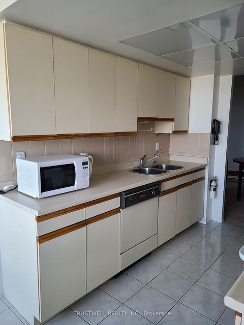Photo 9 at 1010 - 30 Thunder Grove, Agincourt North, Toronto