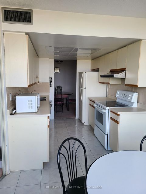Photo 11 at 1010 - 30 Thunder Grove, Agincourt North, Toronto
