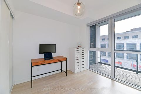 Photo 6 at 326 - 501 St Clair Avenue W, Casa Loma, Toronto