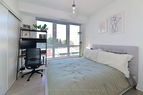 Photo 10 at 326 - 501 St Clair Avenue W, Casa Loma, Toronto
