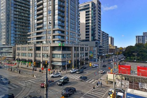 Photo 14 at 326 - 501 St Clair Avenue W, Casa Loma, Toronto