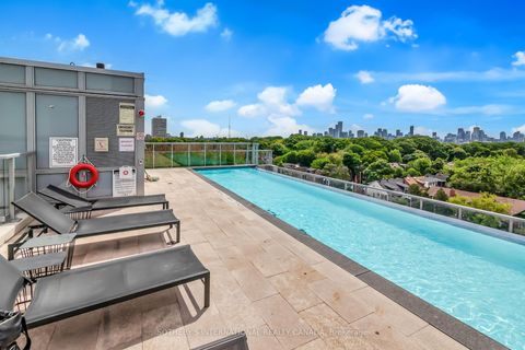 Photo 15 at 326 - 501 St Clair Avenue W, Casa Loma, Toronto