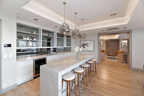 Photo 22 at 326 - 501 St Clair Avenue W, Casa Loma, Toronto