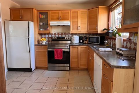 Photo 3 at 33 Crow Trail, Malvern, Toronto
