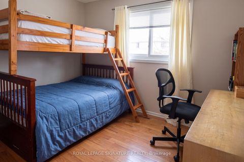 Photo 4 at 33 Crow Trail, Malvern, Toronto