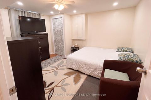 Photo 15 at 33 Crow Trail, Malvern, Toronto