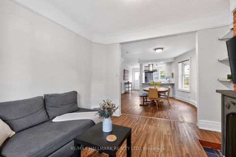 Photo 7 at 15 Page Street, Little Italy, Toronto