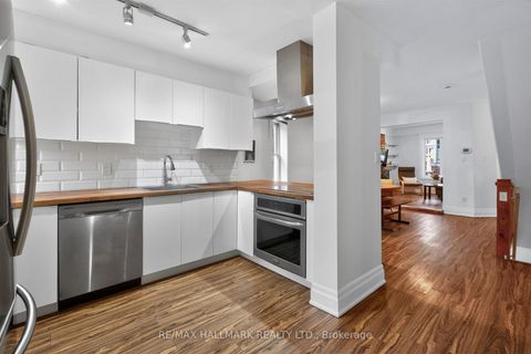 Photo 15 at 15 Page Street, Little Italy, Toronto