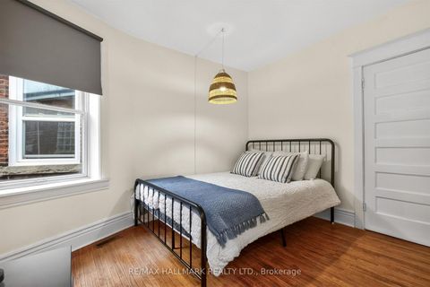 Photo 23 at 15 Page Street, Little Italy, Toronto