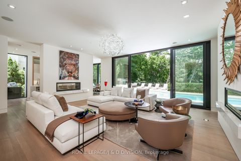 Photo 5 at 20 Forest Glen Crescent, York Mills, Toronto