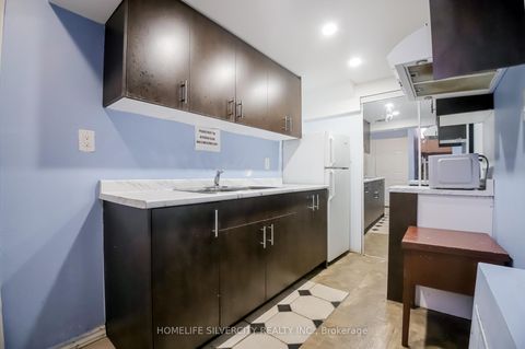 Photo 23 at 10 Coppermill Drive, Kipling, Toronto