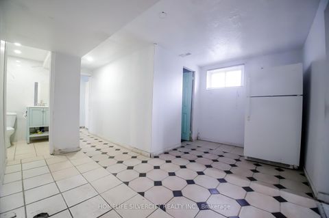 Photo 32 at 10 Coppermill Drive, Kipling, Toronto