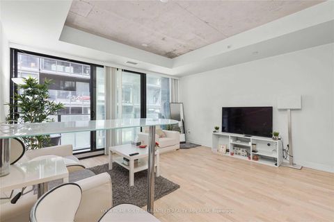 Photo 6 at 405 - 38 Stewart Street, Waterfront Communities C1, Toronto