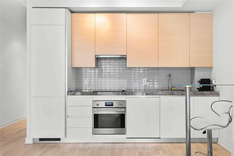 Photo 11 at 405 - 38 Stewart Street, Waterfront Communities C1, Toronto