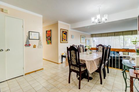 Photo 1 at 106 - 1 Four Winds Drive, York University Heights, Toronto