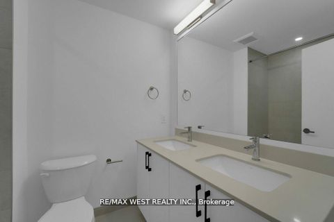 Photo 9 at 661 Winona Drive, Oakwood Village, Toronto