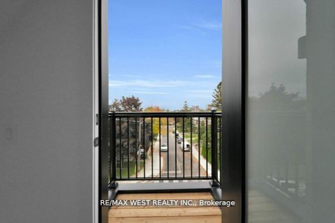Photo 12 at 661 Winona Drive, Oakwood Village, Toronto