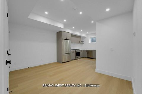 Photo 37 at 661 Winona Drive, Oakwood Village, Toronto