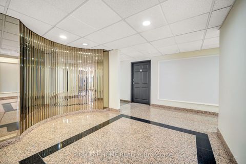 Photo 5 at 107A - 7398 Yonge Street, Yorkhill, Vaughan