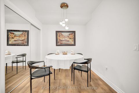 Photo 11 at 107A - 7398 Yonge Street, Yorkhill, Vaughan