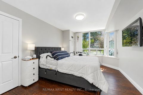 Photo 8 at 326 - 68 Corporate Drive, Woburn, Toronto
