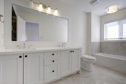 Photo 22 at 32 Black Maple Crescent, Patterson, Vaughan