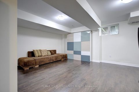 Photo 33 at 32 Black Maple Crescent, Patterson, Vaughan